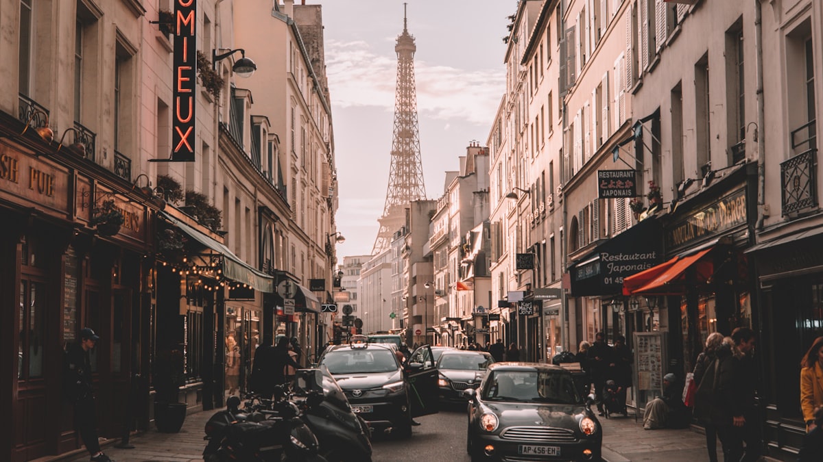 La carte du tourisme français s'élargit : quand le Nord et les régions oubliées deviennent les stars de l'été
